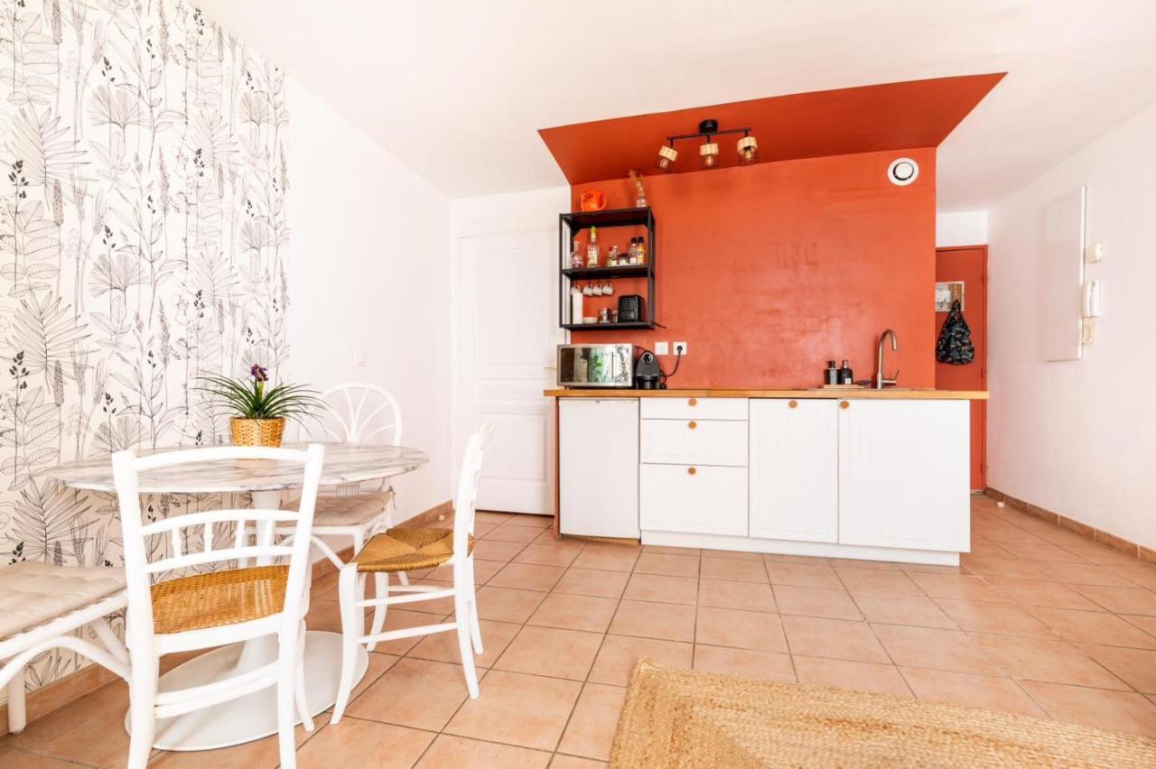 Coquet Appartement Typique Du Panier Марсель Экстерьер фото